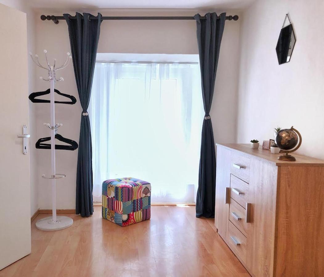 1Br Apartment On The Most Beautiful Street In Ljubljana Center Liubliana Exterior foto